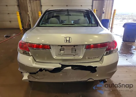 2011 Honda Accord Lx z USA, uszkodzony, nr VIN 1HGCP2F3XBA104368